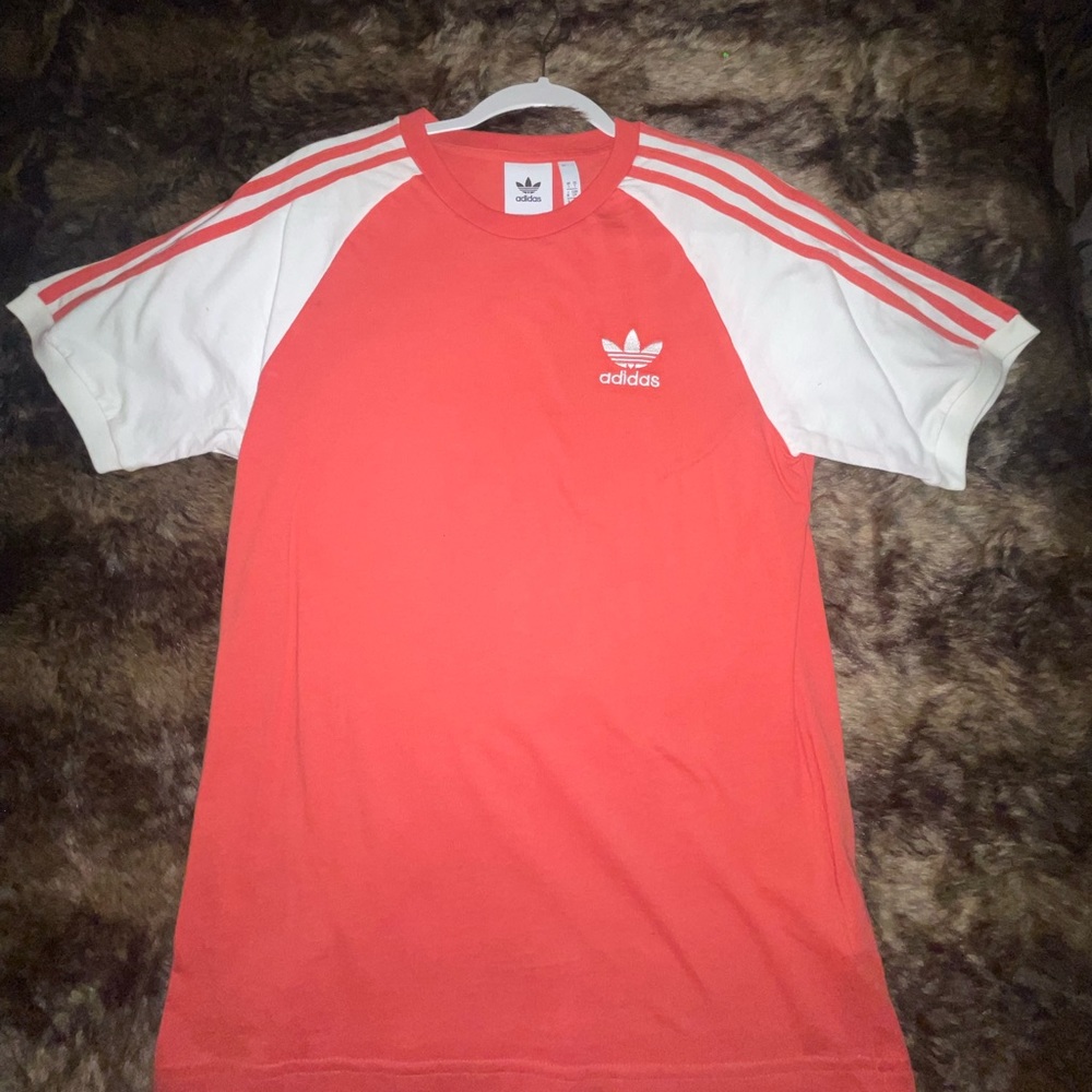 Triple strip Adidas t-shirt